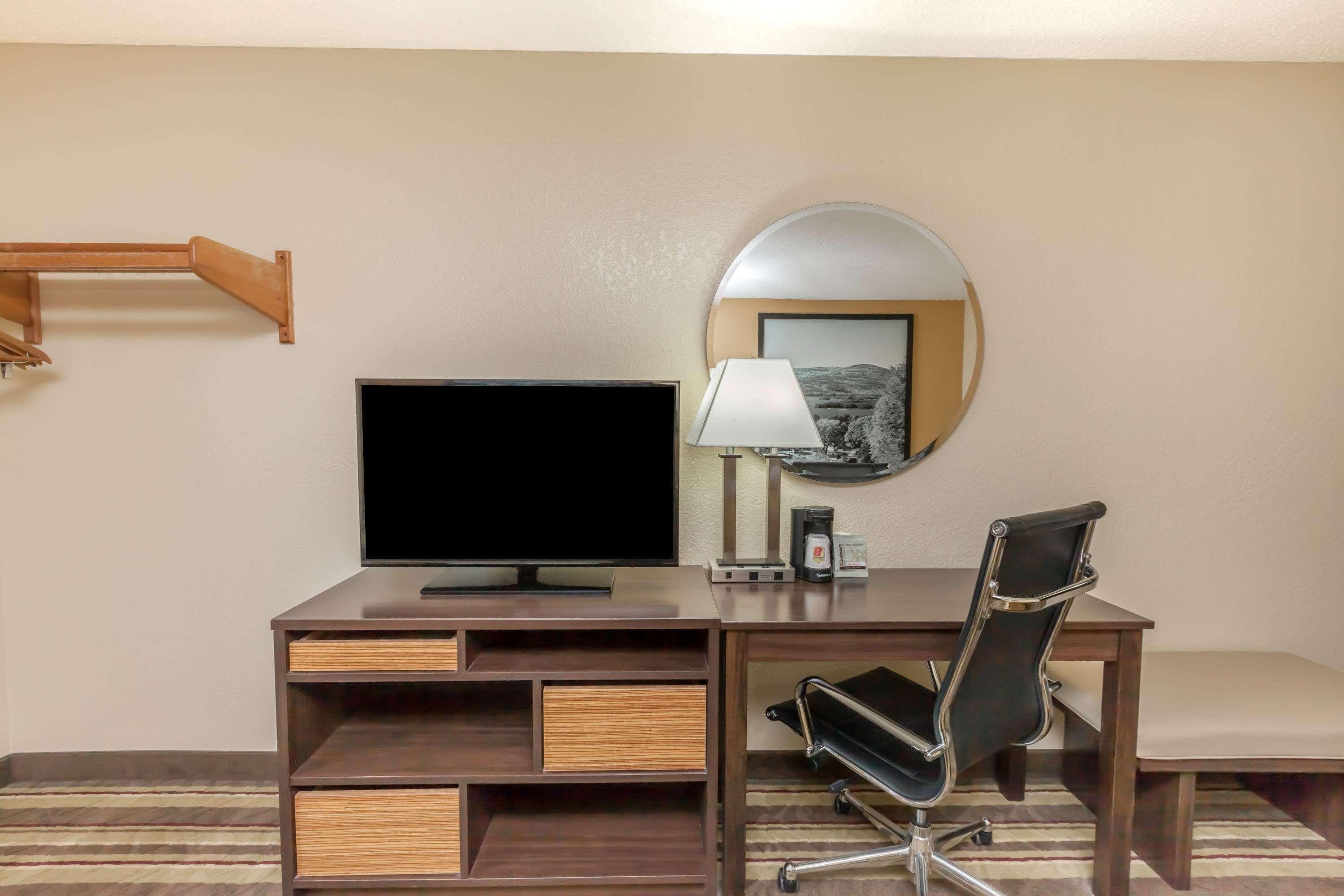 Hotel Super 8 By Wyndham Latham - Albany Airport Exterior foto