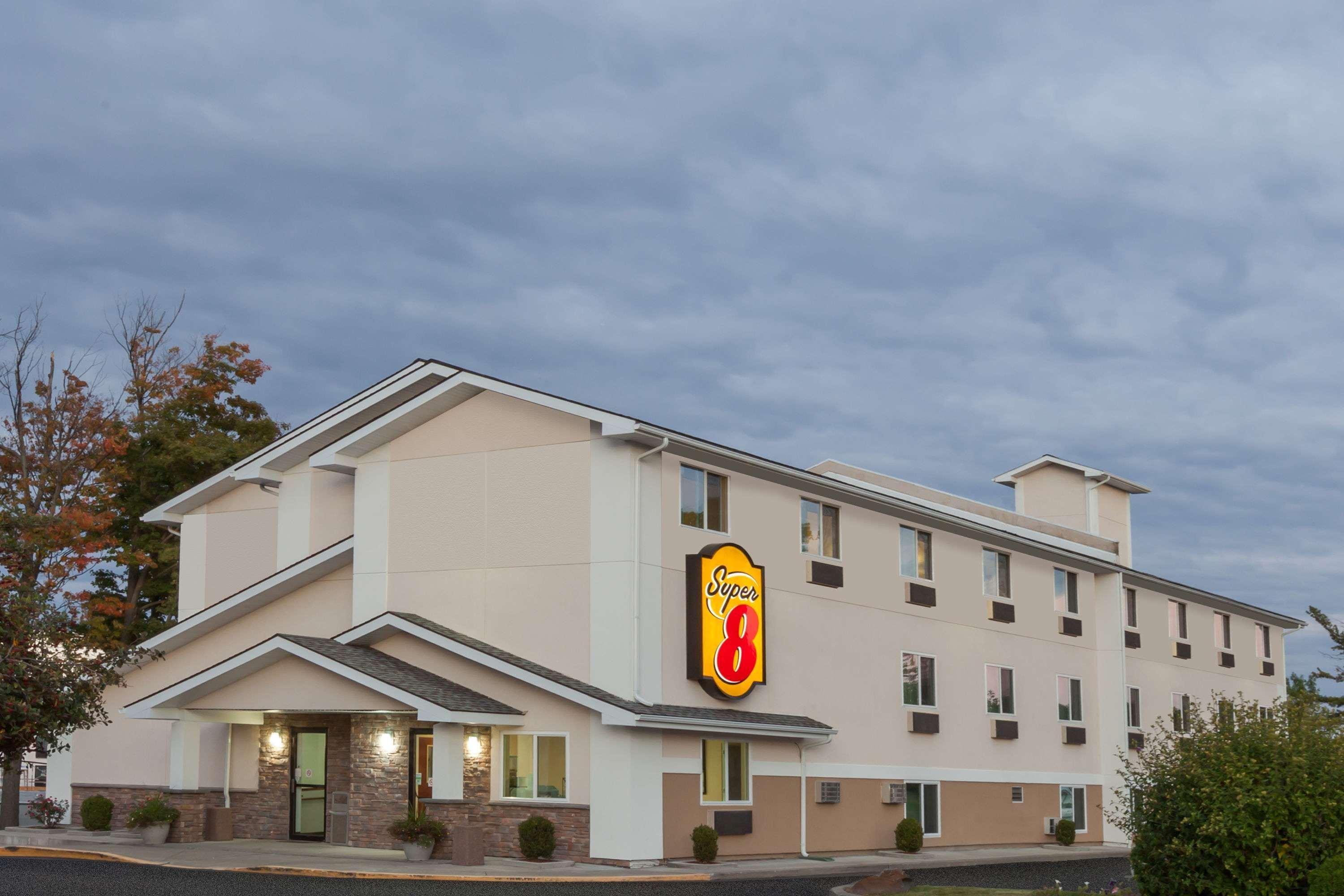 Hotel Super 8 By Wyndham Latham - Albany Airport Exterior foto